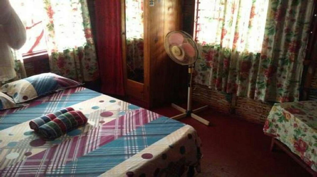 Shades Cottage Guesthouse Blue Hole 外观 照片