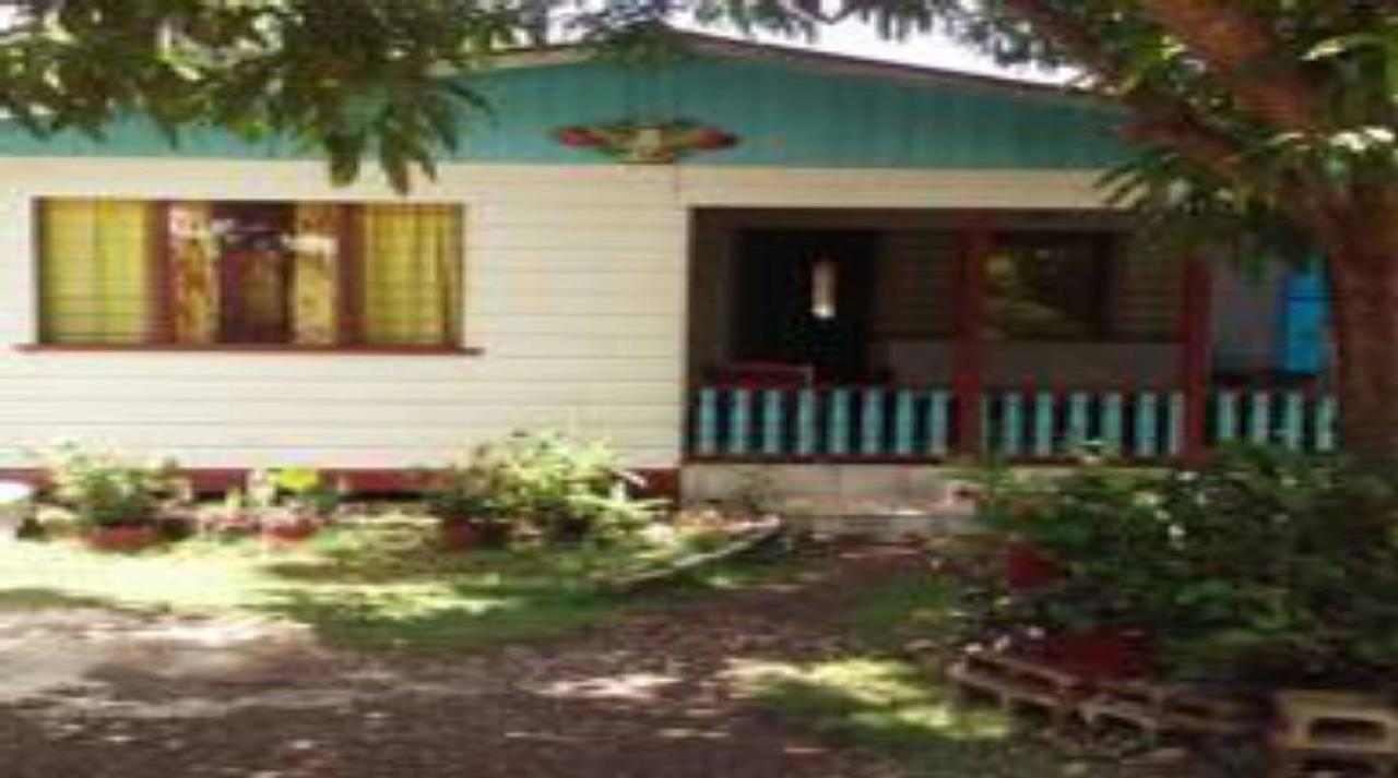 Shades Cottage Guesthouse Blue Hole 外观 照片